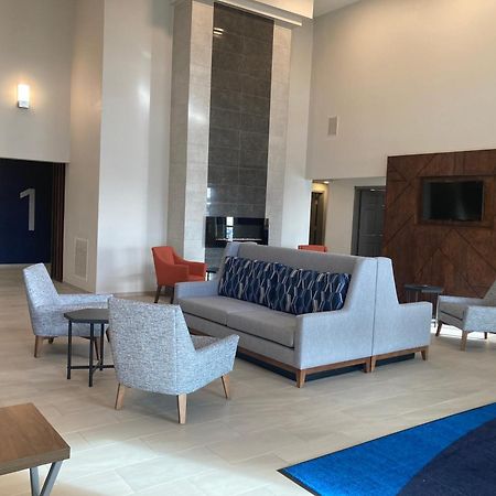 Holiday Inn Express & Suites Port Washington By Ihg Eksteriør bilde