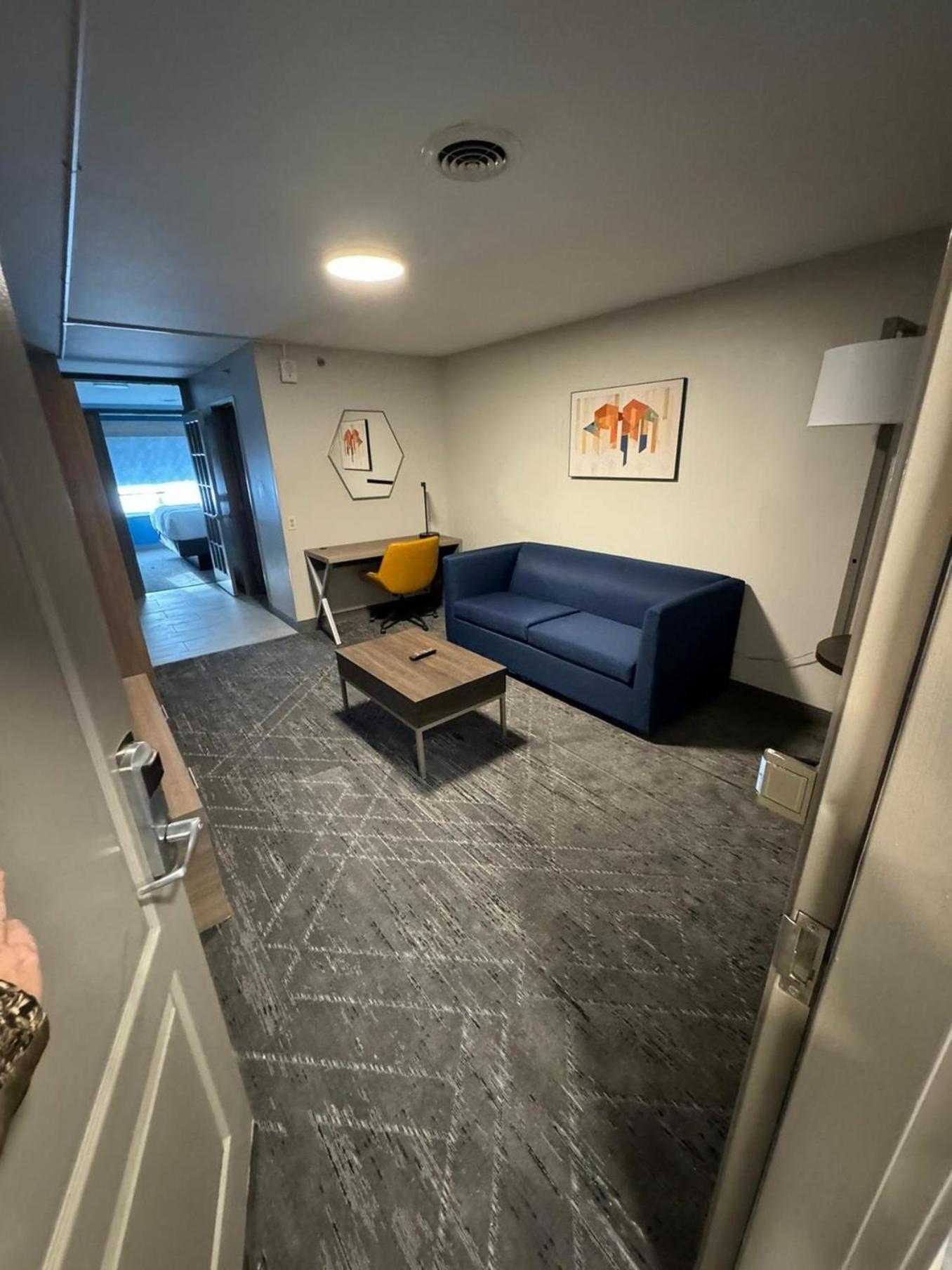 Holiday Inn Express & Suites Port Washington By Ihg Eksteriør bilde