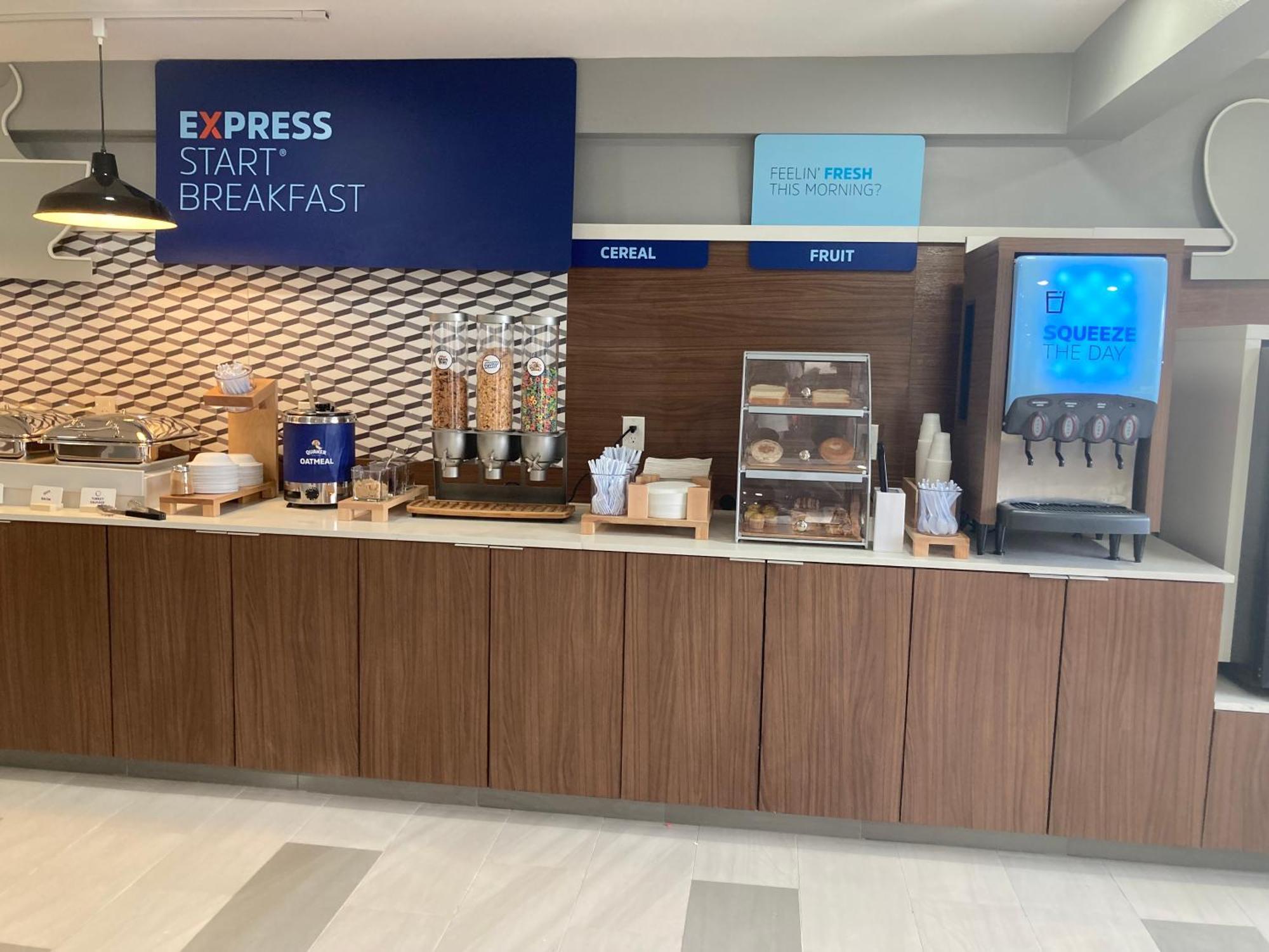 Holiday Inn Express & Suites Port Washington By Ihg Eksteriør bilde
