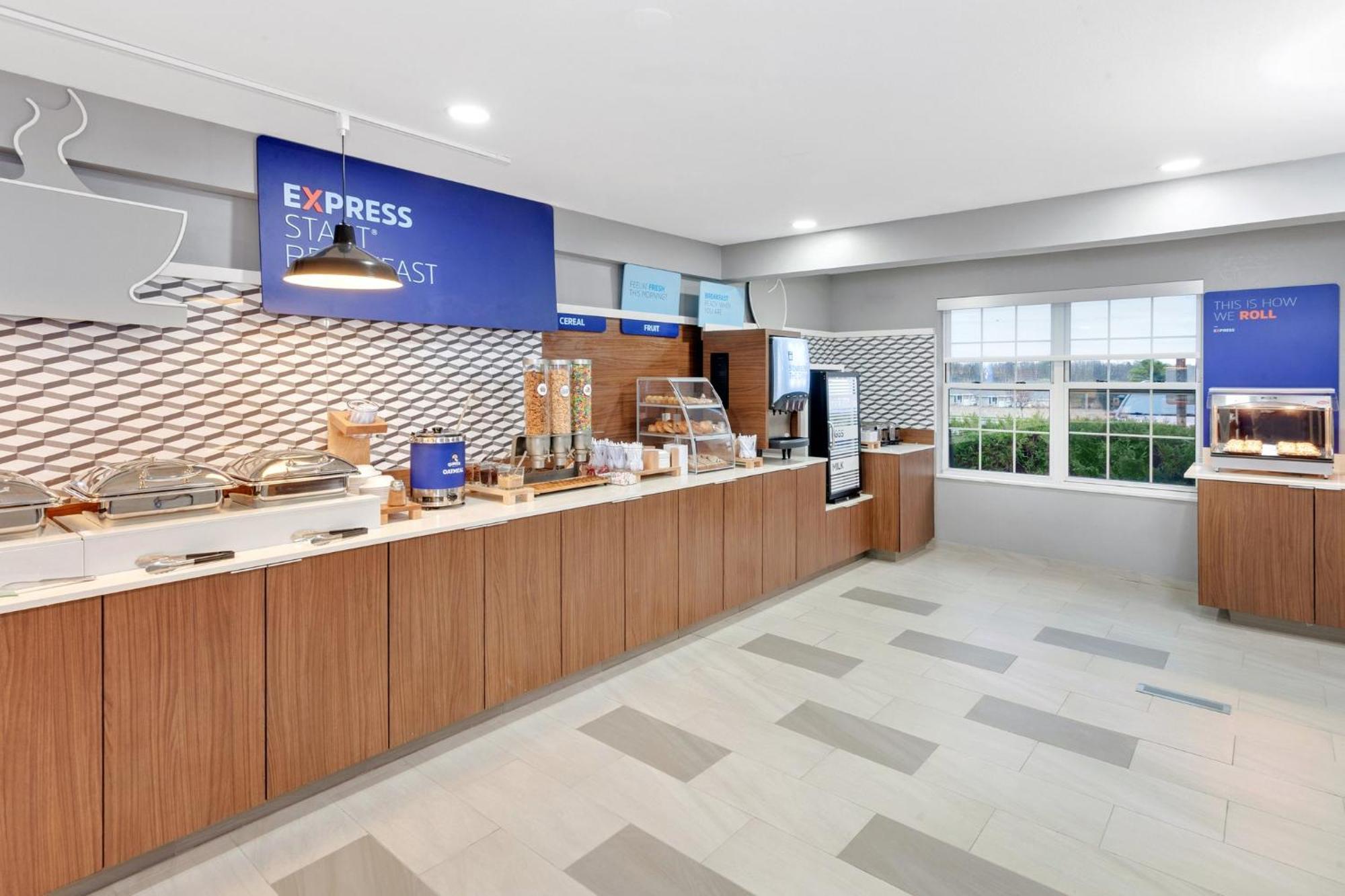 Holiday Inn Express & Suites Port Washington By Ihg Eksteriør bilde