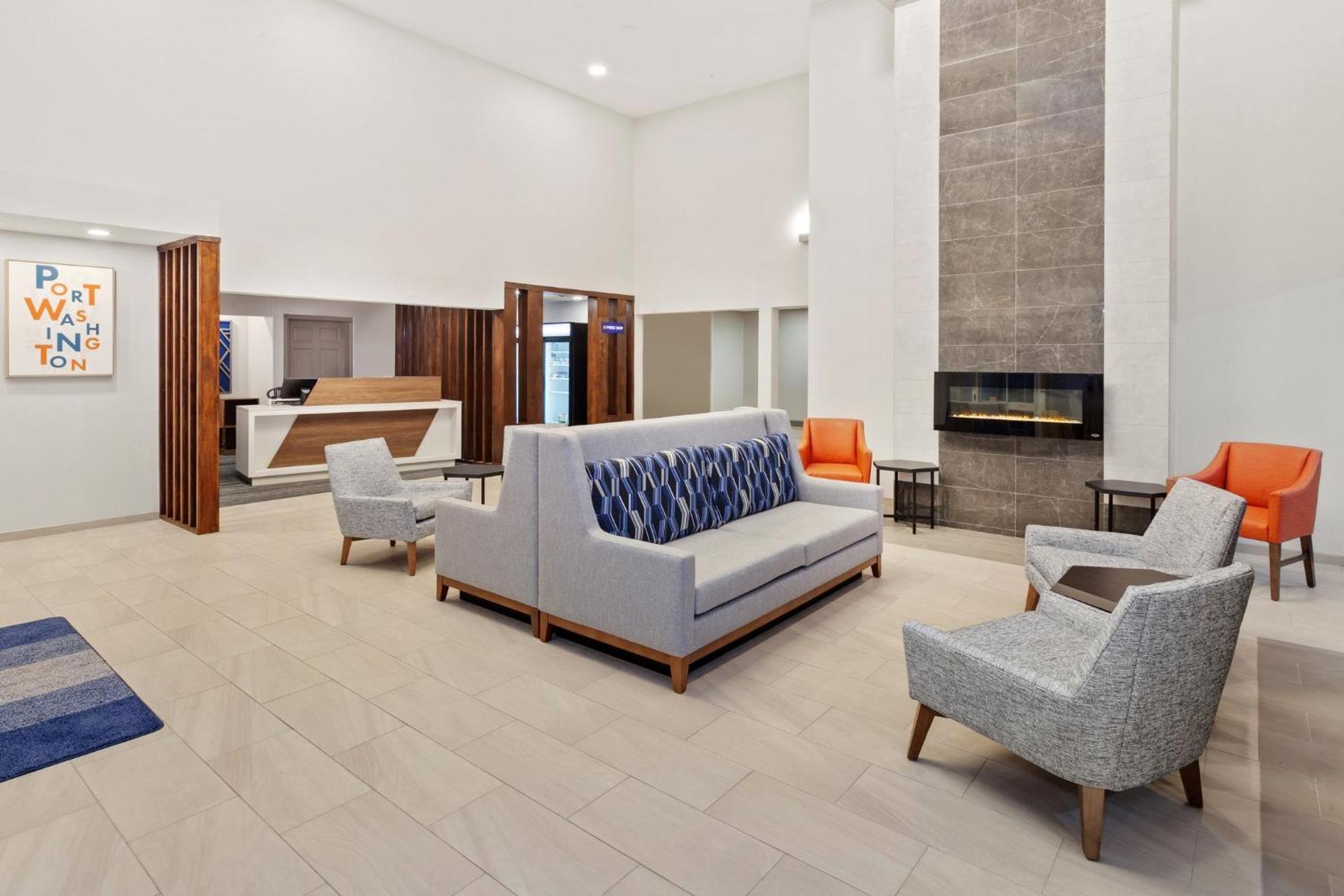 Holiday Inn Express & Suites Port Washington By Ihg Eksteriør bilde